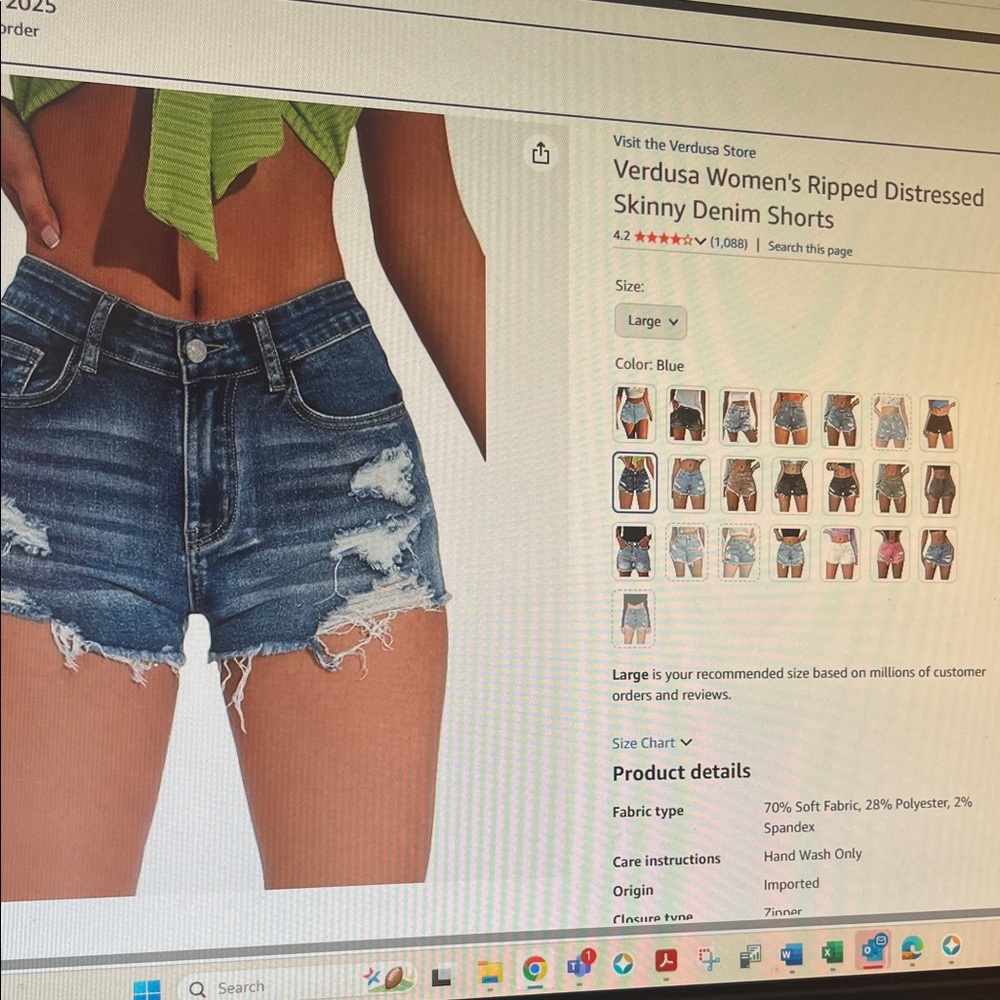 Verdusa Women's Blue Distressed Denim Shorts. NWT